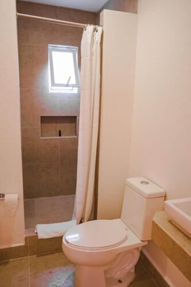 Opportunity Leon Hotel ภายนอก รูปภาพ